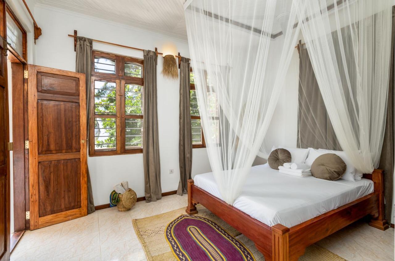 Kima Serviced Beach House & Suites บูจู ภายนอก รูปภาพ