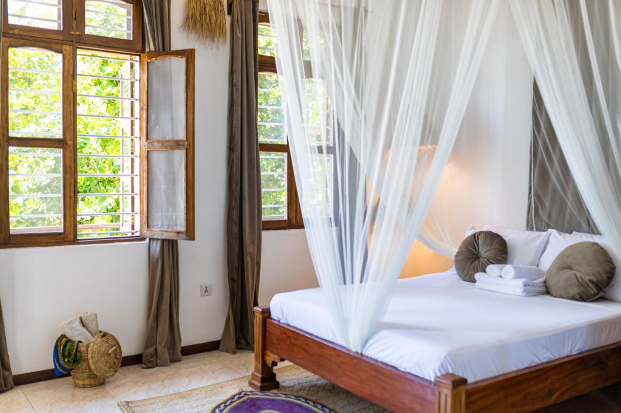 Kima Serviced Beach House & Suites บูจู ภายนอก รูปภาพ