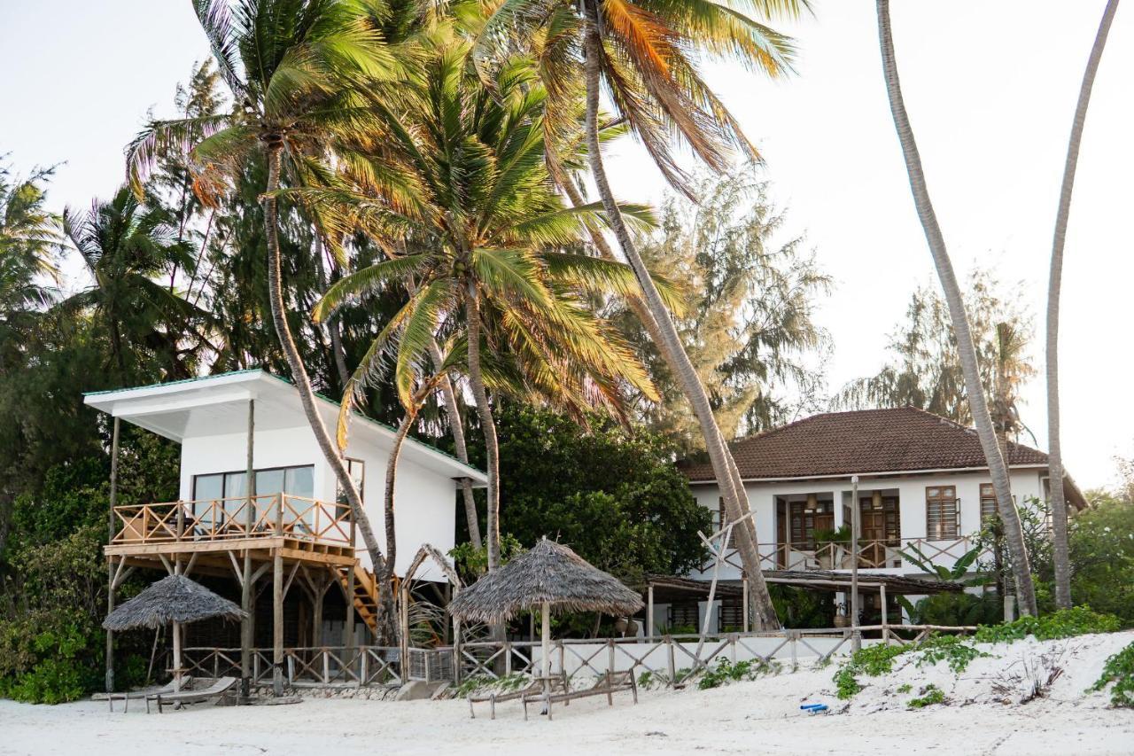 Kima Serviced Beach House & Suites บูจู ภายนอก รูปภาพ