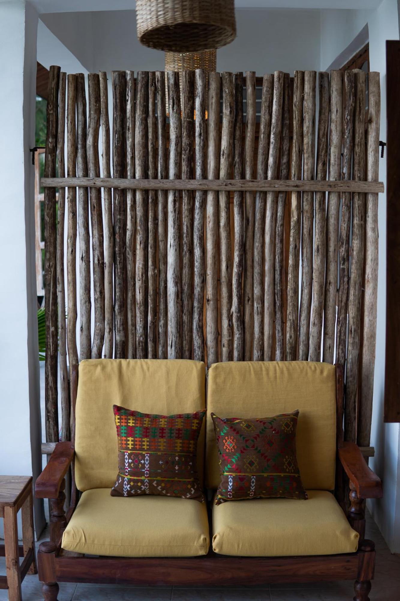 Kima Serviced Beach House & Suites บูจู ภายนอก รูปภาพ
